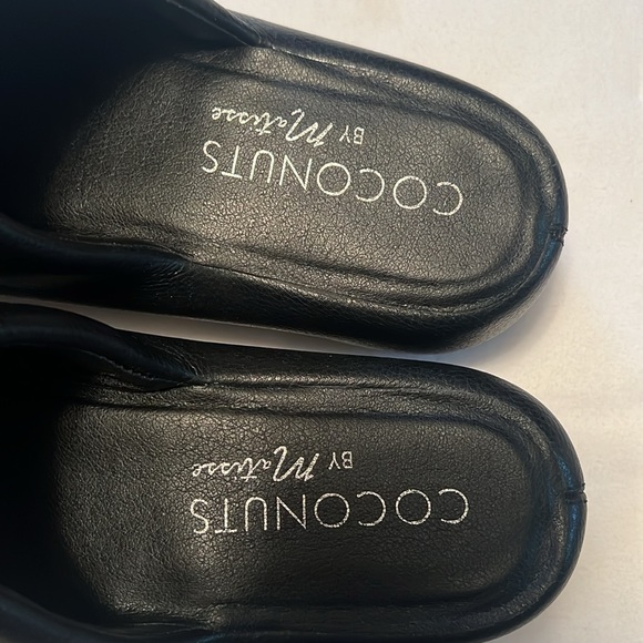 Coconuts by Matisse bella clogs, black, size 9,  like new. - Picture 9 of 10